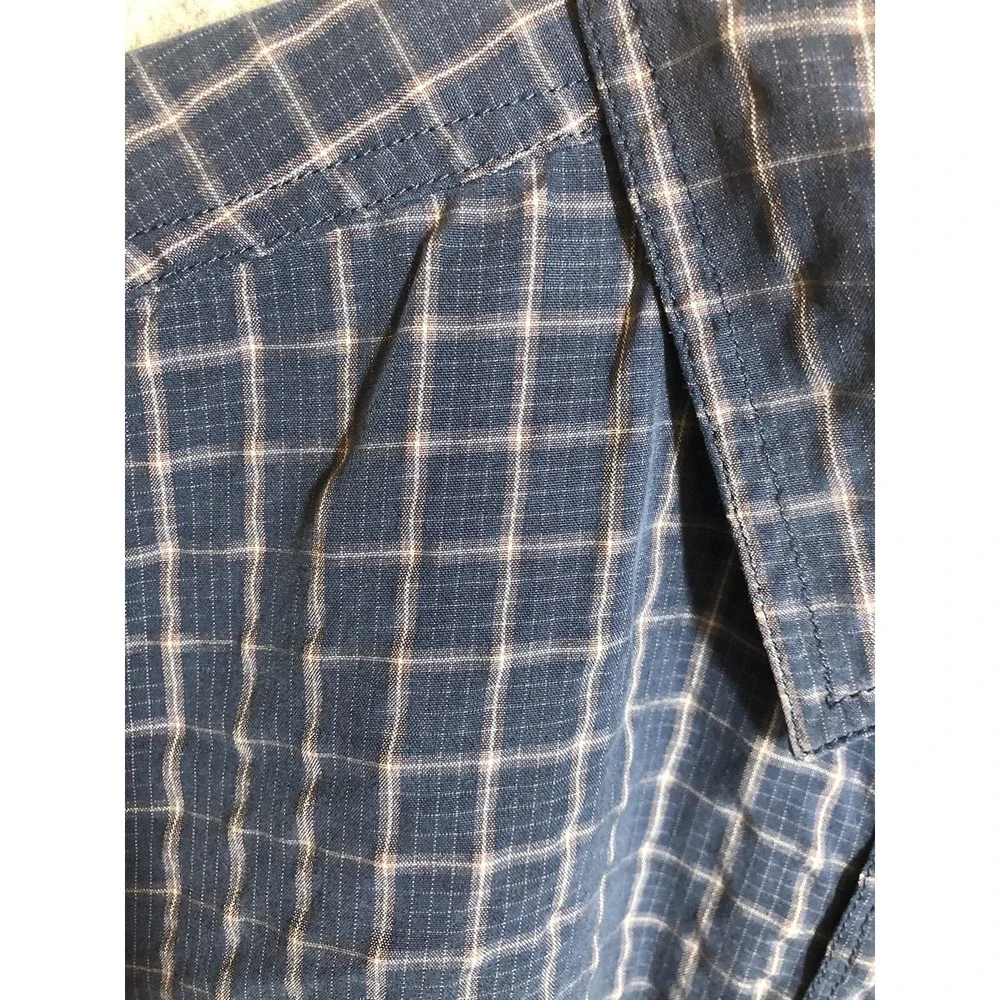 The North Face Shirt Mens Large Blue Check Vent Seersucker Career Casual Classic